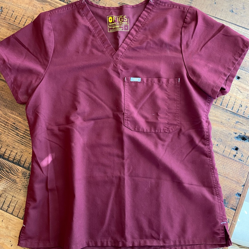 Figs Catarina One-Pocket Scrub Top- Burgundy, Large